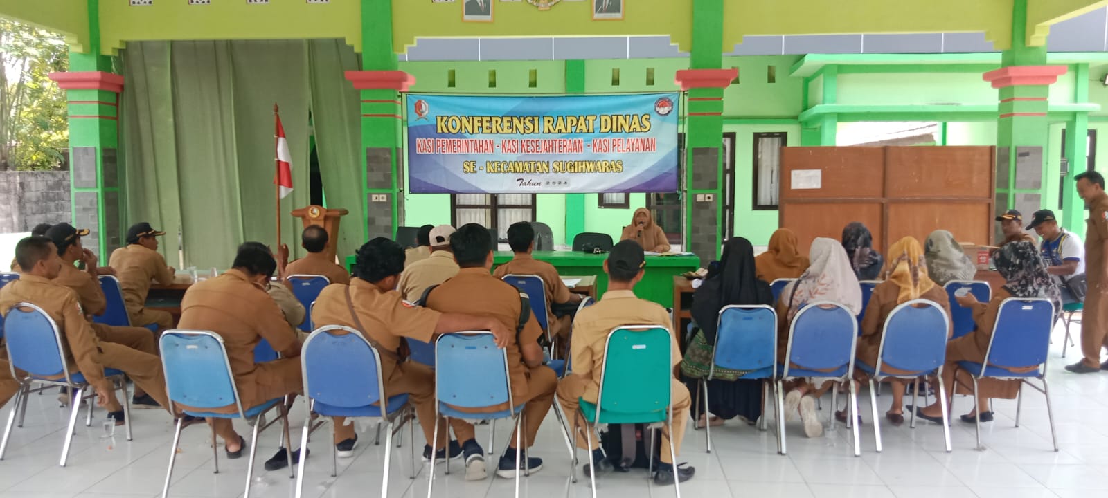 Konferensi kasi pelayanan kasi kesra dan kasi pemerintahan desa se kec sugihwaras