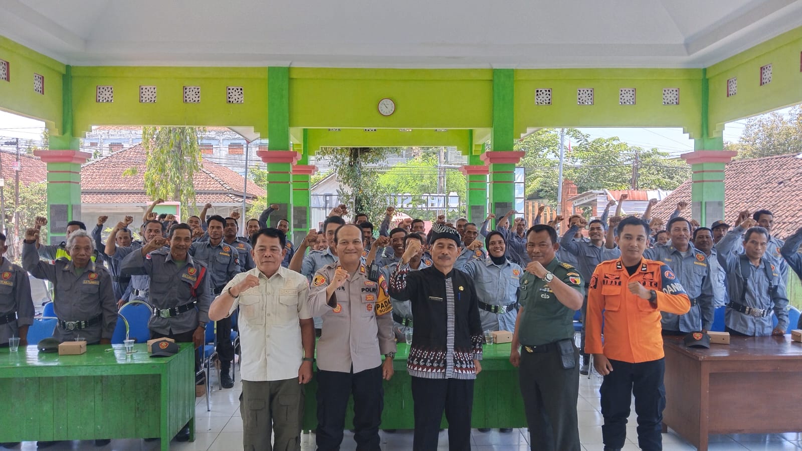 Peningkatan Kapasitas Satlinmas Sugihwaras: Siaga Bencana dan Musim Pancaroba